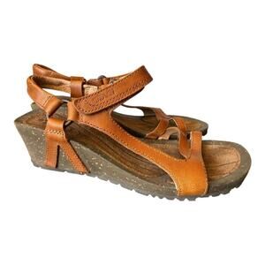 Teva Cabrillo Wedge Sandal Women size 7 Brown